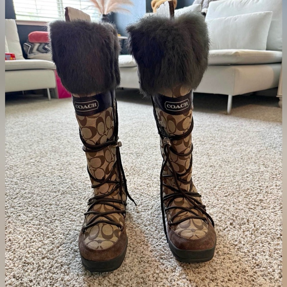 NWOT- Coach Snow Boots Size 7